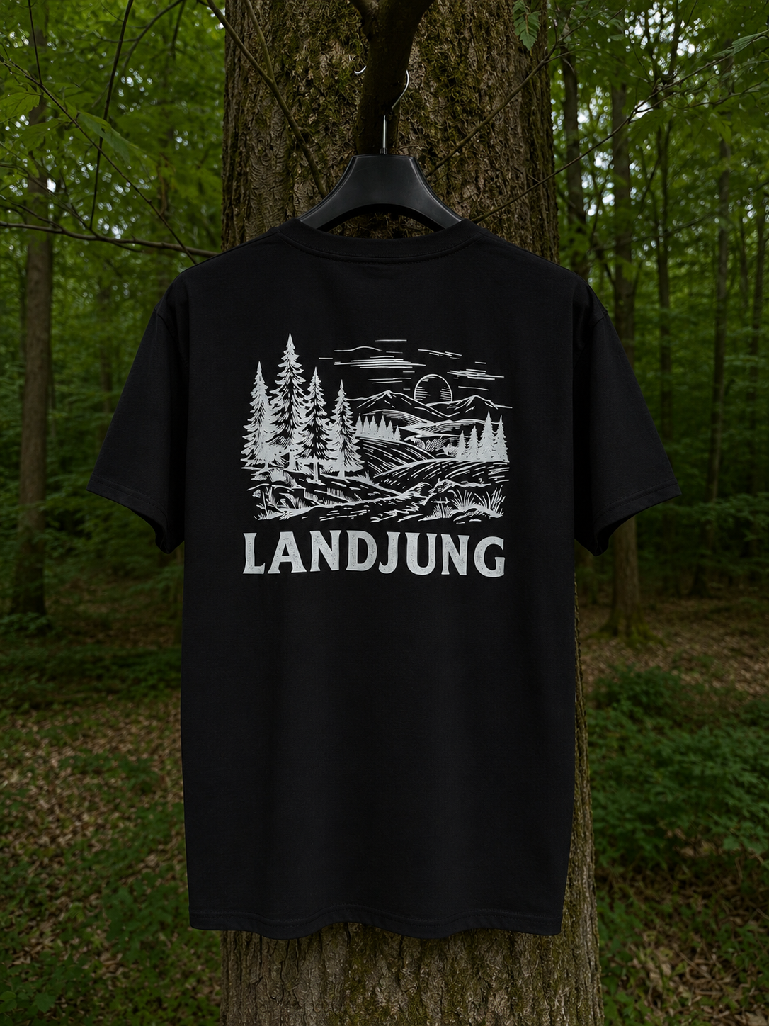 Landjung T-Shirt Schwarz – FOREST BACKPRINT