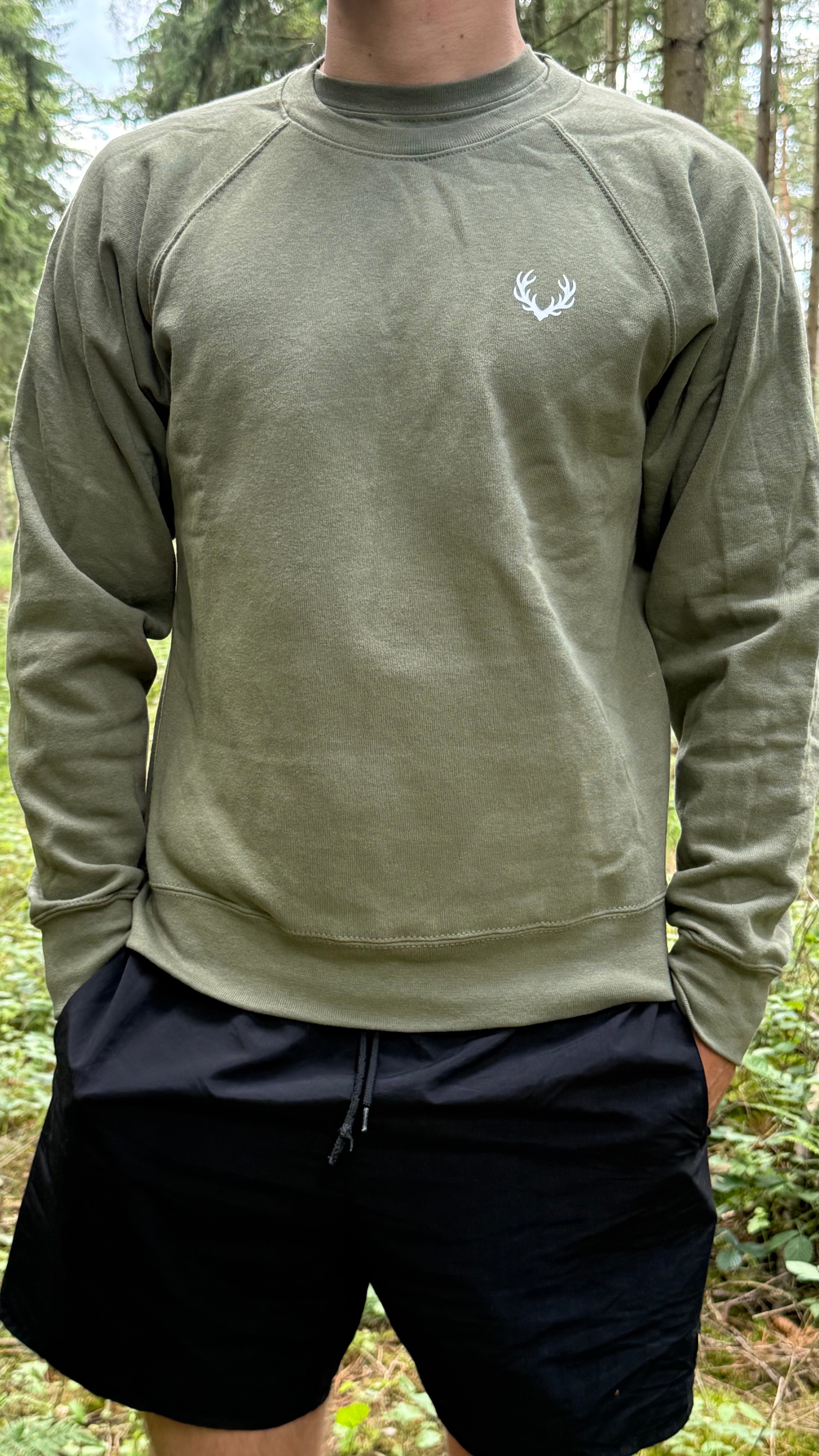 LandJung Sweater Oliv – Essential